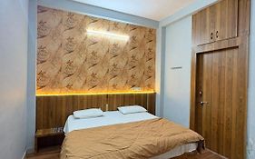 Hotel Tara Palace Near Mahakal Mandir